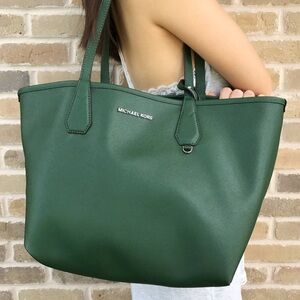 Michael Kors Candy Reversible Large Tote Green/Navy NWT MSRP $228